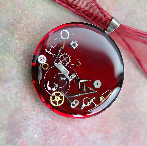 Mess in red — foto 1