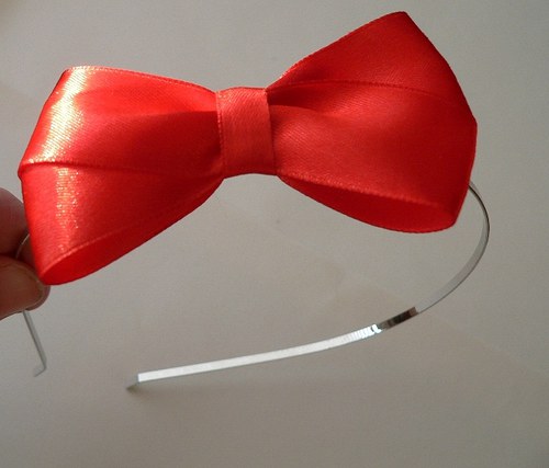 Elegantní čelenka pro sněhurku — foto 1