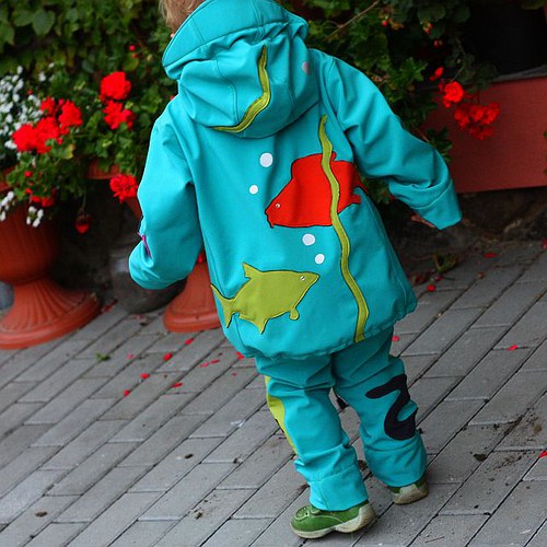 Rostoucí softshellová bunda s kšiltem RYBÍ — foto 1