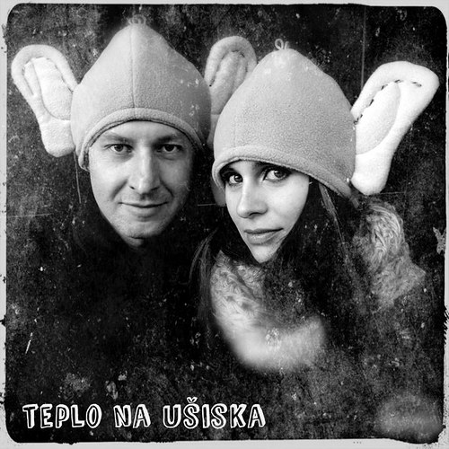 Smějí se nám a nevíme proč - ušatka 2ks — foto 1