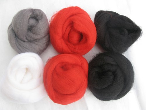 Vlna na plstenie Merino - sada čiernočervená 60 g