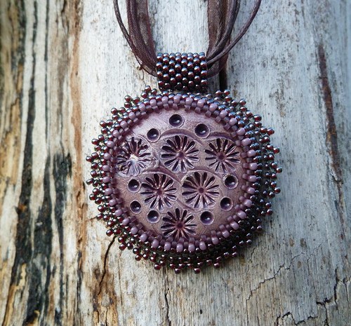 Medailon "Violet" — foto 1