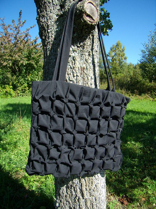 Kabelka 3D černá — foto 1