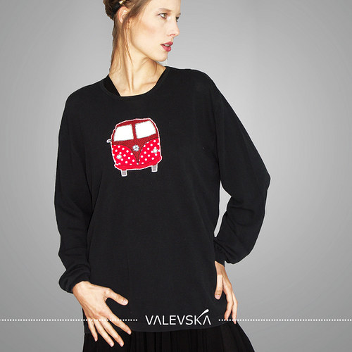 Hippies, svetr Hugo Boss + Valevská — foto 1