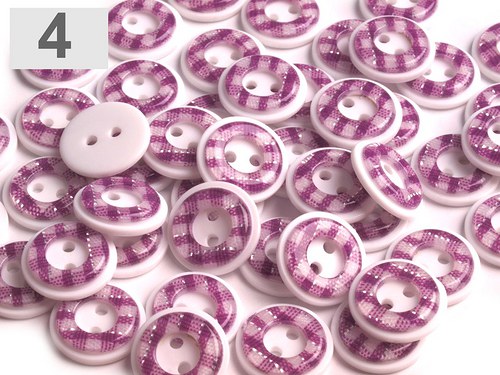 Knoflík 20" fialové kostky