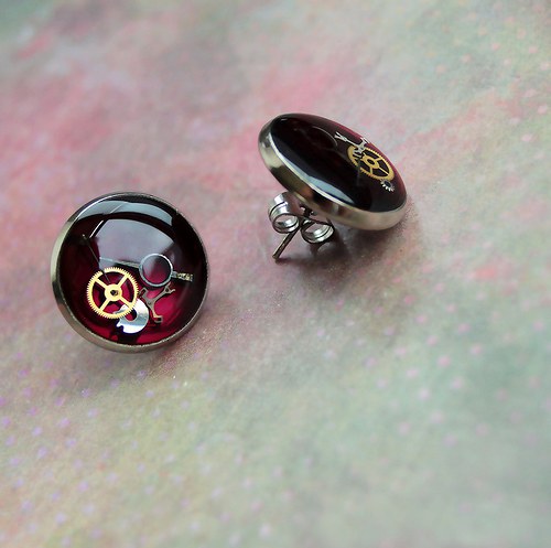 Burgundy circles — foto 1