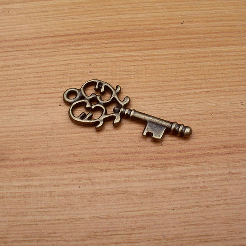 Bronzový klíč - 33mm x 14mm