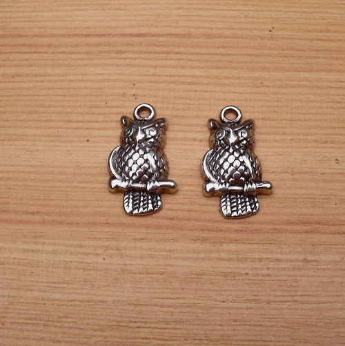 Stříbrná sovička - 22mm x 12mm