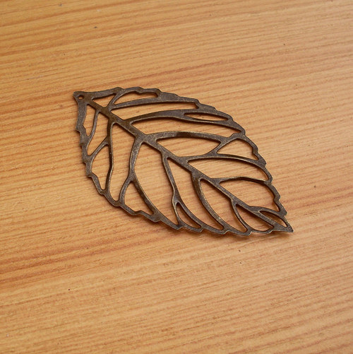 Bronzový list - 54mm x 31mm - 4 kusy