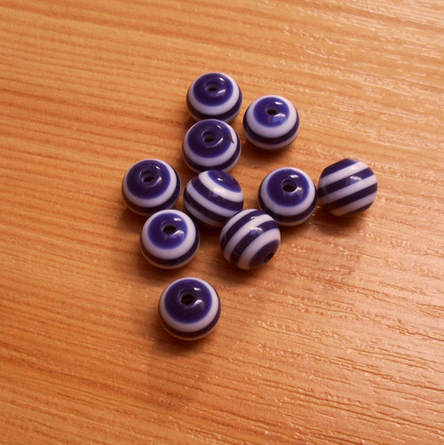 Pruhované korálky - 8 mm - 10 kusů