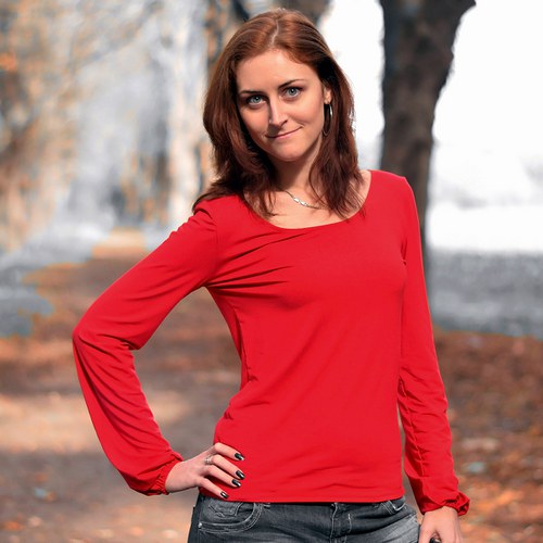 Lady in red, vel. M — foto 1
