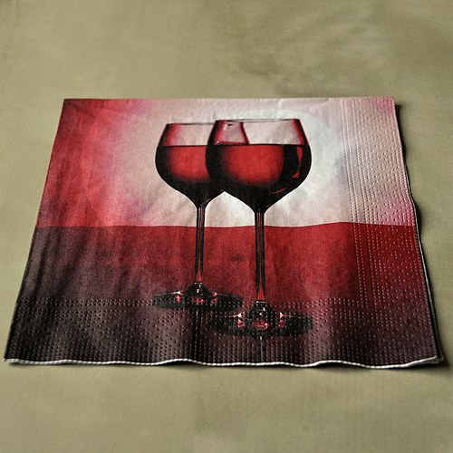 Ubrousek - Červené víno — foto 1