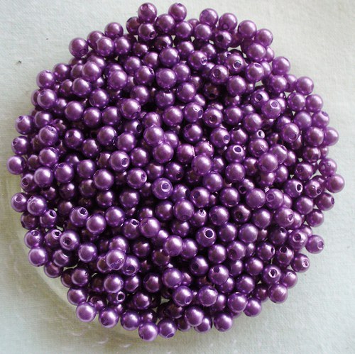 Perličky - sv.fialové 4mm/ 100ks