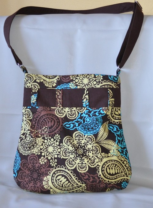 Kabelka s ornamenty — foto 1