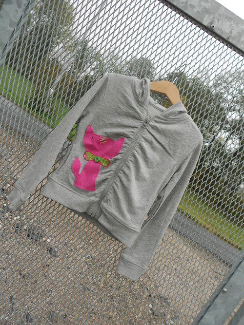 Kočičí na zip s kapucí — foto 1