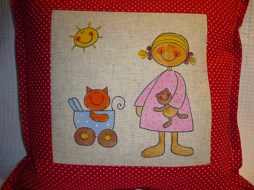 Holčička s kočárkem — foto 1