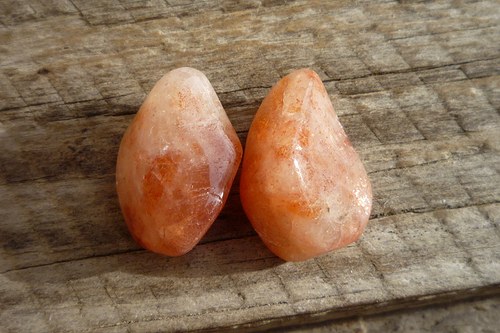 2 x - mini sluneční kámen č. L7527 — foto 1