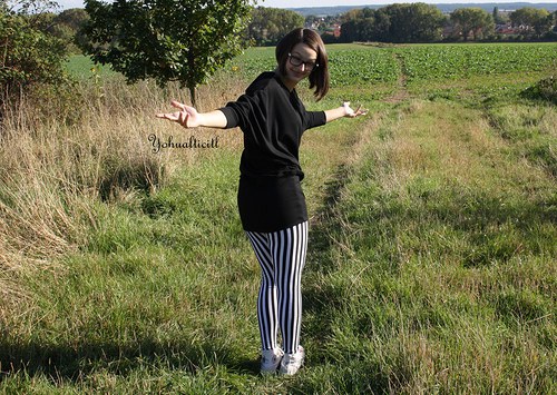 "Netopýří" tričko - černé — foto 1