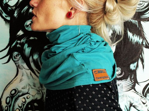 Neck-on — foto 1