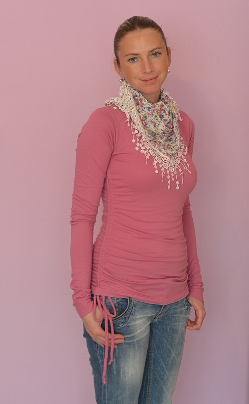 Růžové tričko — foto 1