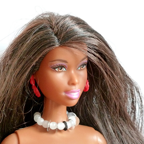 Slavnostní náhrdelník pro Barbie — foto 1