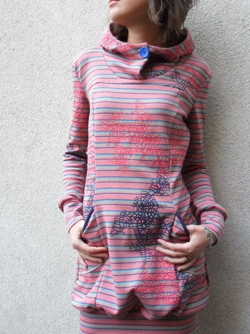 Mikino-šaty — foto 1