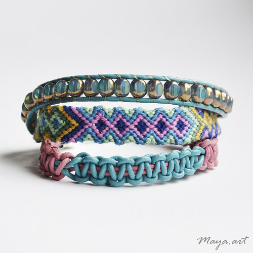 Modrorůžový "EMBRACING BRACELET" — foto 1
