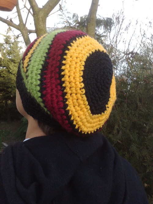 Ručně hačkovaná čepice Rasta — foto 1