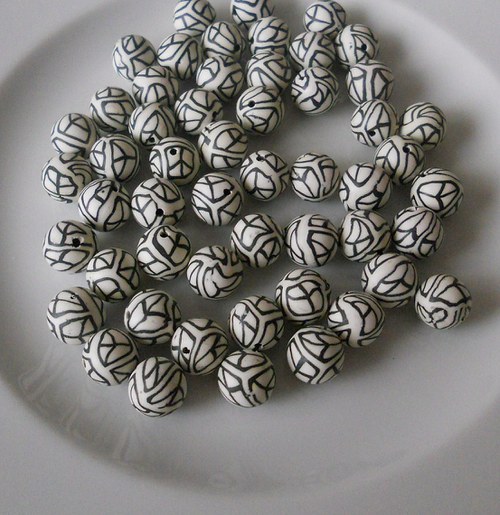 Fimo korálek vel. 12mm - 2ks — foto 1