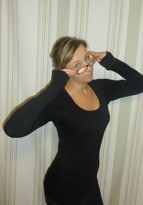 Lady in black...vel.M.... — foto 1