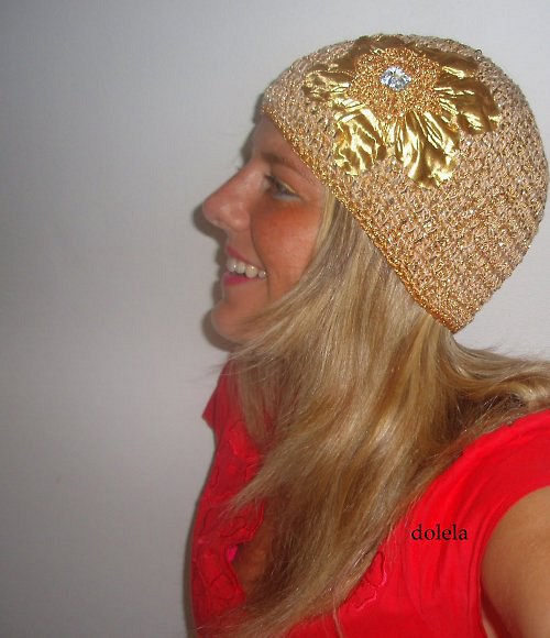 Háčkovaná čepice ECHT GOLD — foto 1