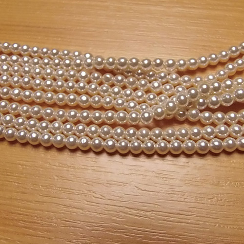 Voskované perly 4 mm - smetanové