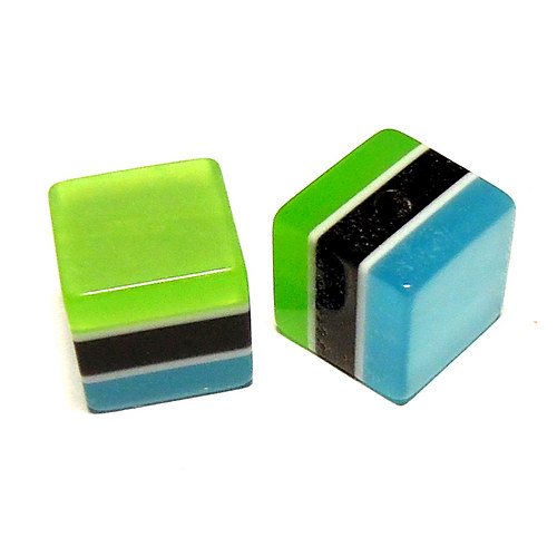 Korálky kočičí - 10 mm - 4 ks