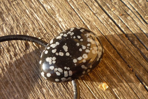 Vrtaný obsidián č. L8063 — foto 1