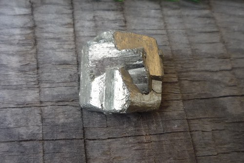 Pyrit QA č.L8074 — foto 1