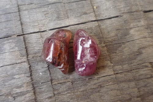 2x turmalín č. L8122 — foto 1