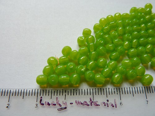 Kuličky 4 mm - zelená ..... 100 ks — foto 1