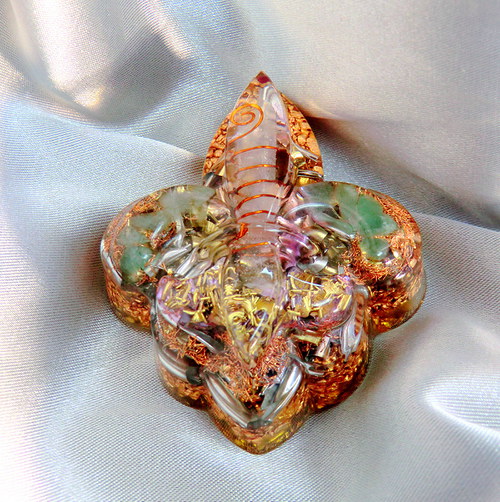 Orgonit 5*Lilie ,,Fleur de lis,, pro BÝKA — foto 1