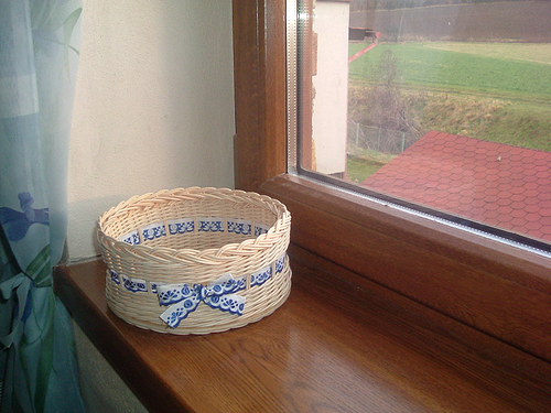 Košík s cibulákovou stuhou — foto 1
