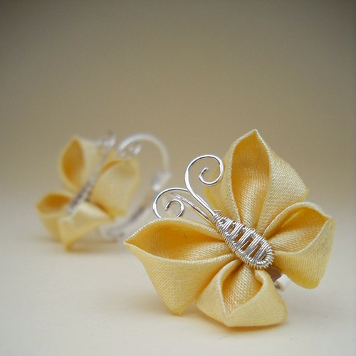 Kanzashi náušnice Chō — foto 1