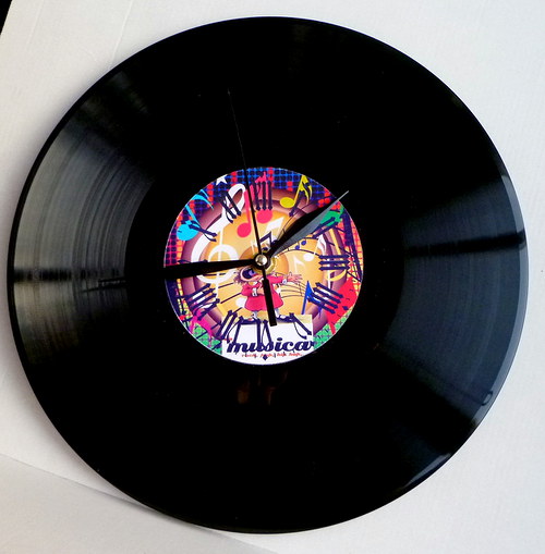 Hodiny z LP muzika — foto 1