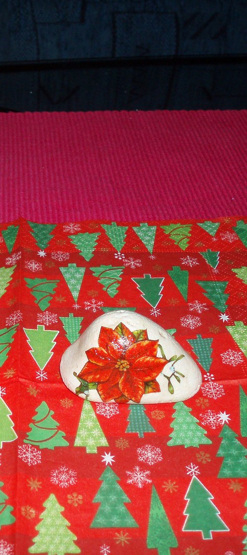 Oblázek s vánoční hvězdou — foto 1