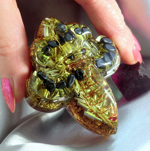 Orgonit 6*Lilie ,,Fleur de lis,, pro RAKA — foto 1
