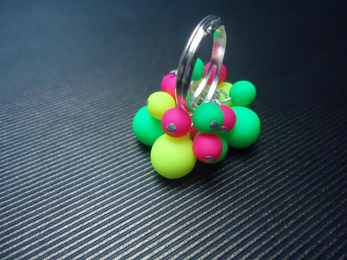 Neon multicolor bubble ring... UV! — foto 1