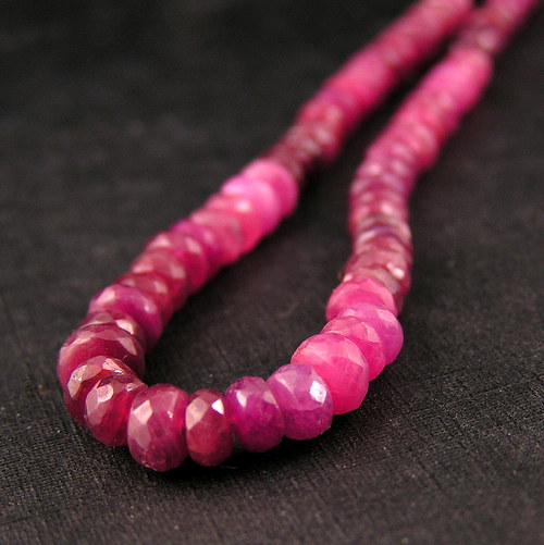 Rubín - rondelky 3 mm (pár) — foto 1