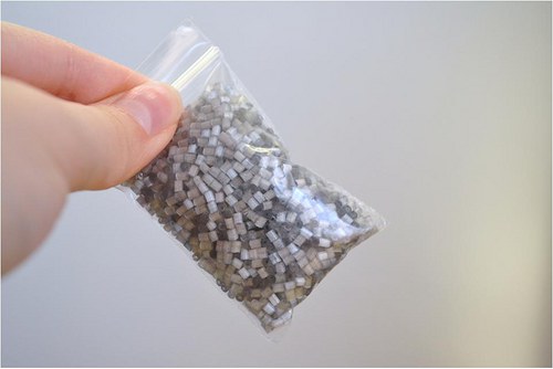 Řezaný rokajl 3mm šedý 20g — foto 1