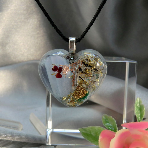 Orgonit * Magické srdíčko (3) s chalcedonem — foto 1