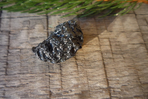 Tektit, meteorit č. L8500 — foto 1
