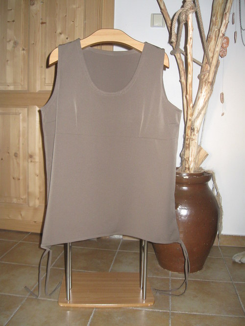 Top + čelenka na přání — foto 1