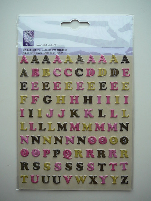 Samolep. plastická písmena 200 ks — foto 1